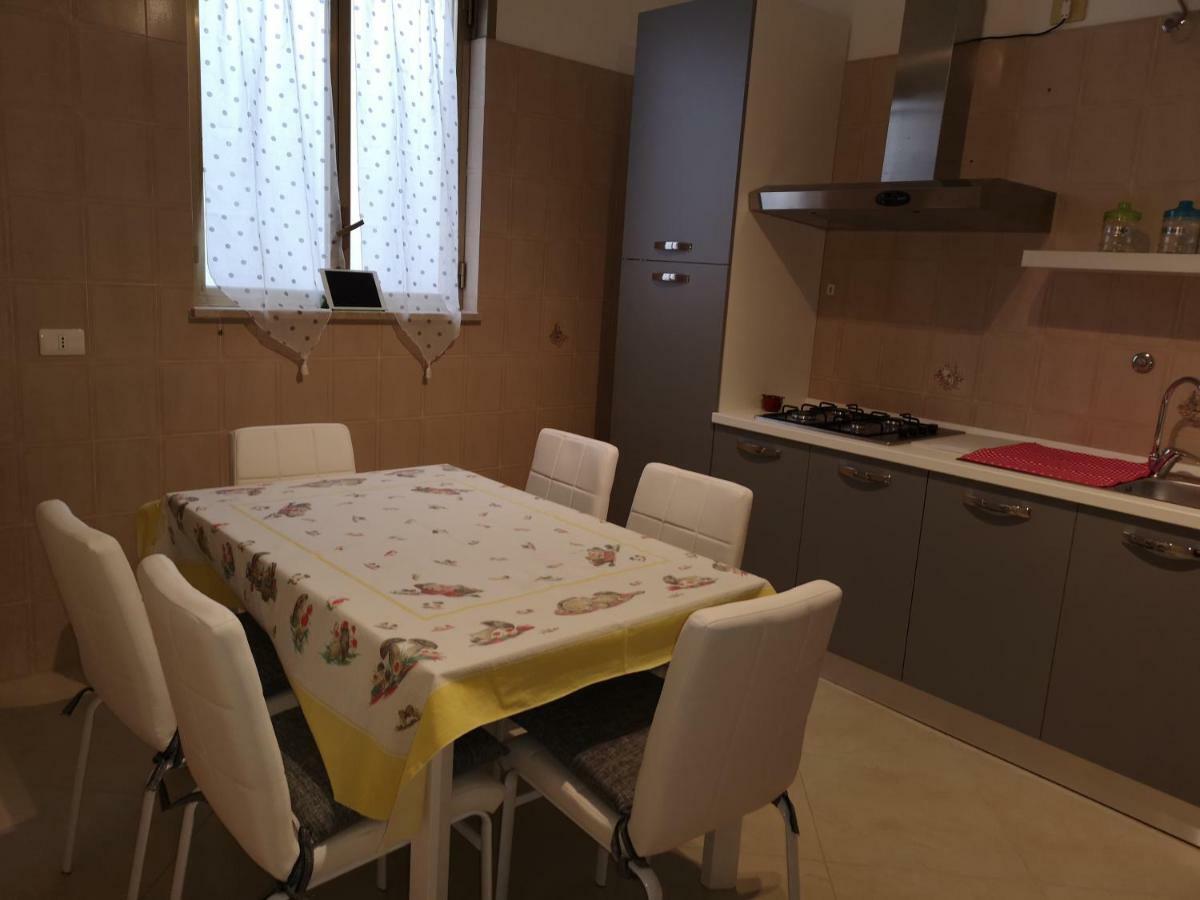 Seacentre Apartment 2 아볼라 외부 사진